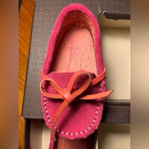 Cole Hahn Moccasin Size 2